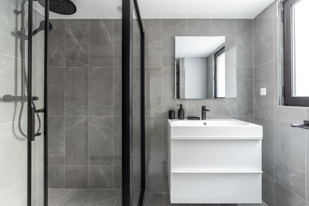 Invalides Palais Bourbon Luxueux Appartement 4P ปารีส ภายนอก รูปภาพ